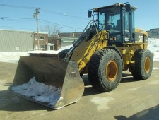 A CAT 924G Front End Loader