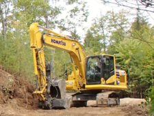 RENT IT KOMATSU PC 170LC