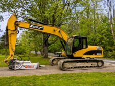 CAT 320 HAMMER RENT IT